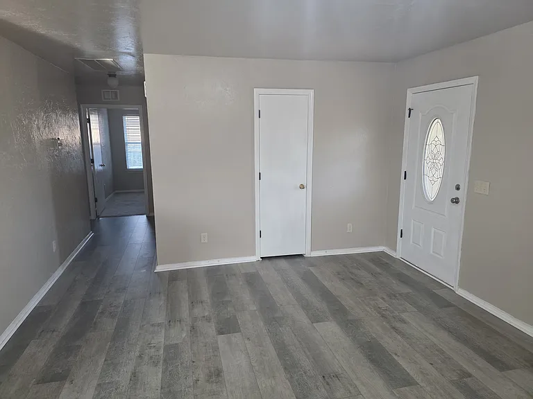 8029 NW 74th St — Photo 17