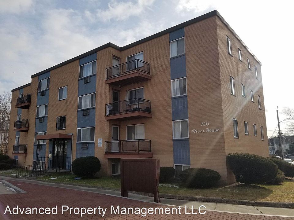 2nd image of 720 River St #40