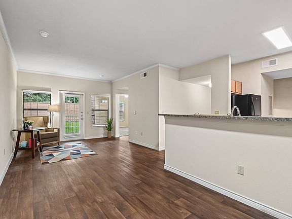 2nd image of 400 N State Hwy #360-1424