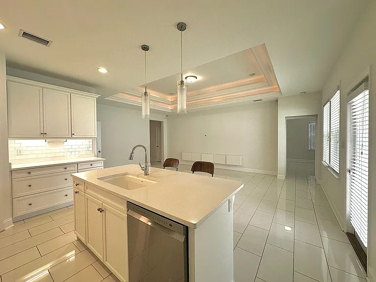 5021 Caracara Dr — Photo 2