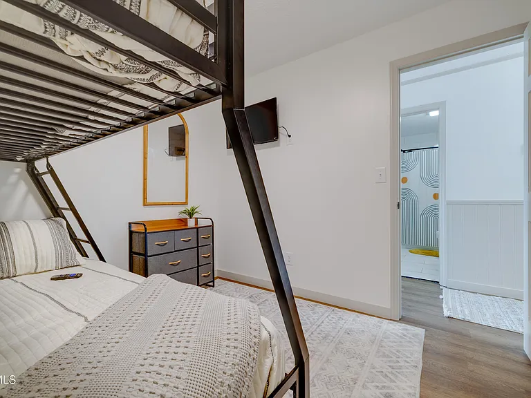 109 Mayfield Dr #2 — Photo 19