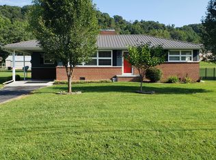 824 W Carters Valley Rd, Kingsport, TN 37660