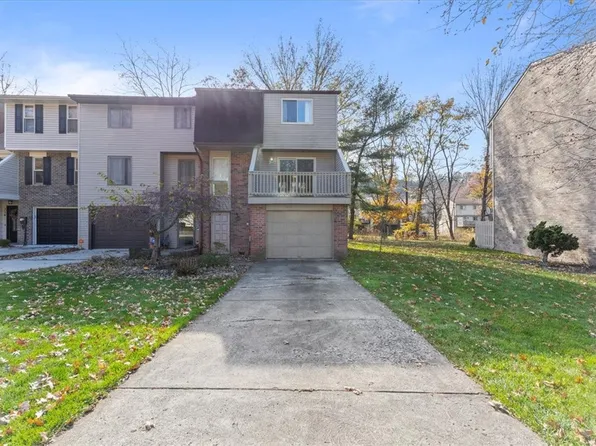 215 Timber Dr, Trafford, PA 15085