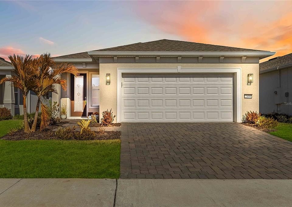 1st image of 2499 Cliff Way