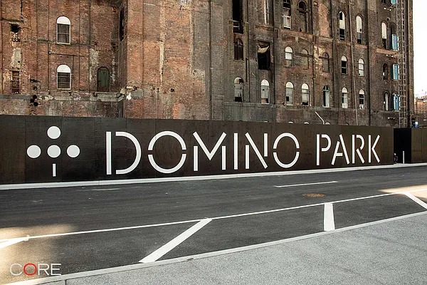 Rented by CORE | media 30