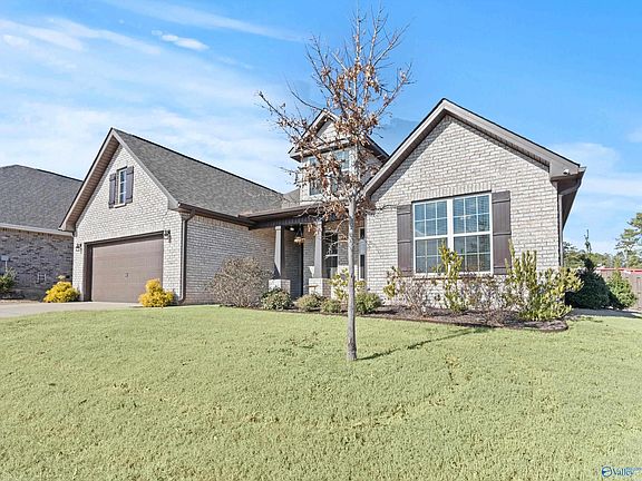 4th image of 2104 Big Leaf Dr