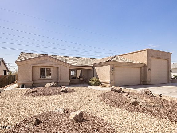 2nd image of 1041 Pueblo Dr