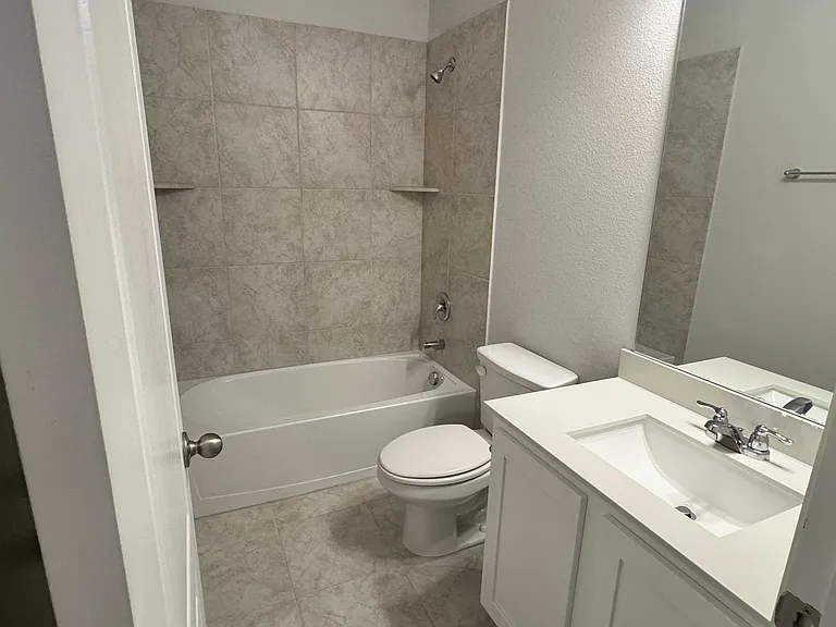 447 Prairie View Dr — Photo 15
