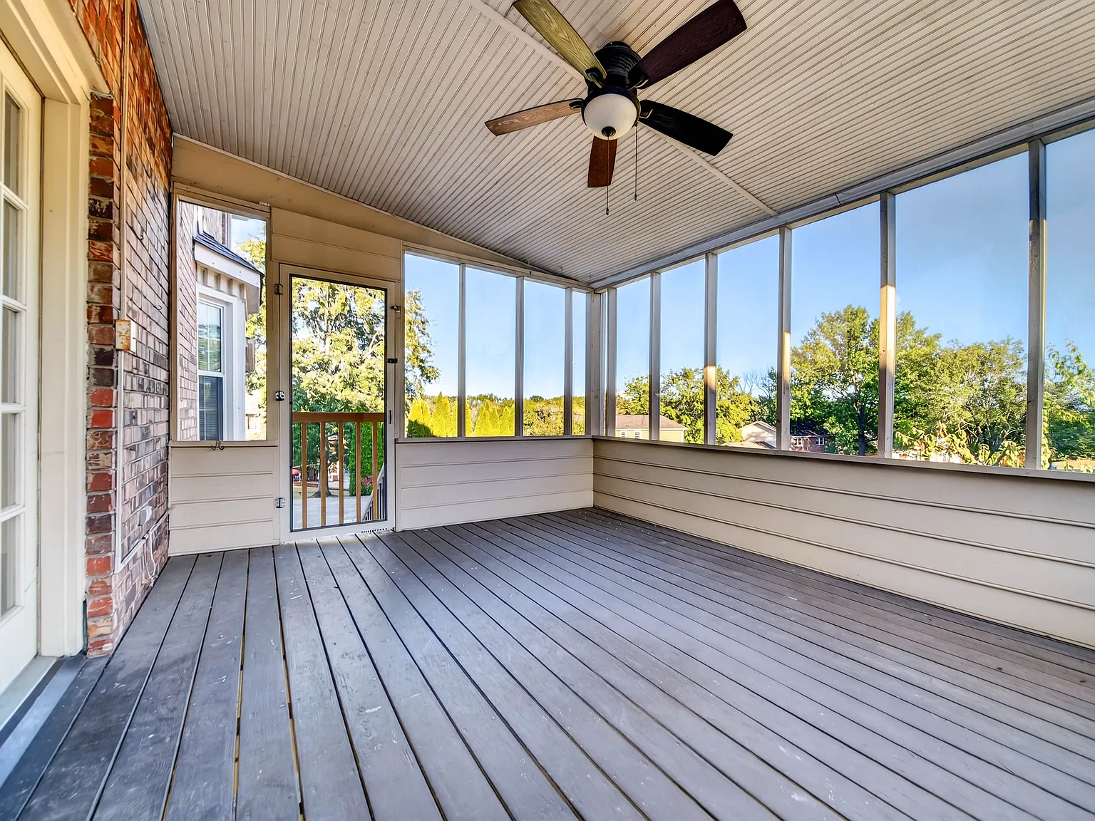 4 bed, 2.5 bath, 2800 sqft, $3,095 — Photo 3