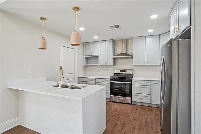 3 bed, 2.0 bath, 1746 sqft, $2,500 — Photo 4