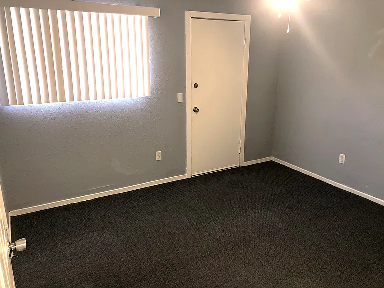 1341 Oahu St #B — Photo 9