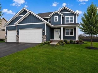 635 Parkside Ct, Eagan, MN 55123