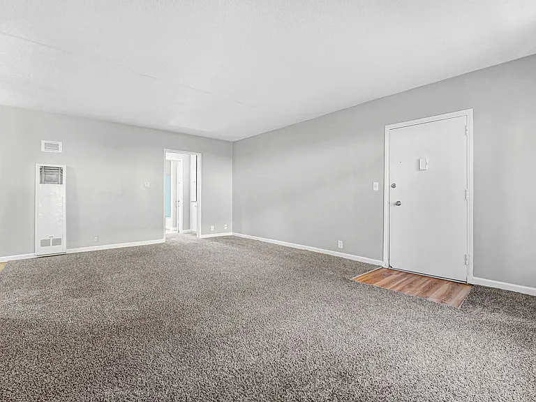 1 Bedroom 1 Bathroom- South Pasadena — Photo 9
