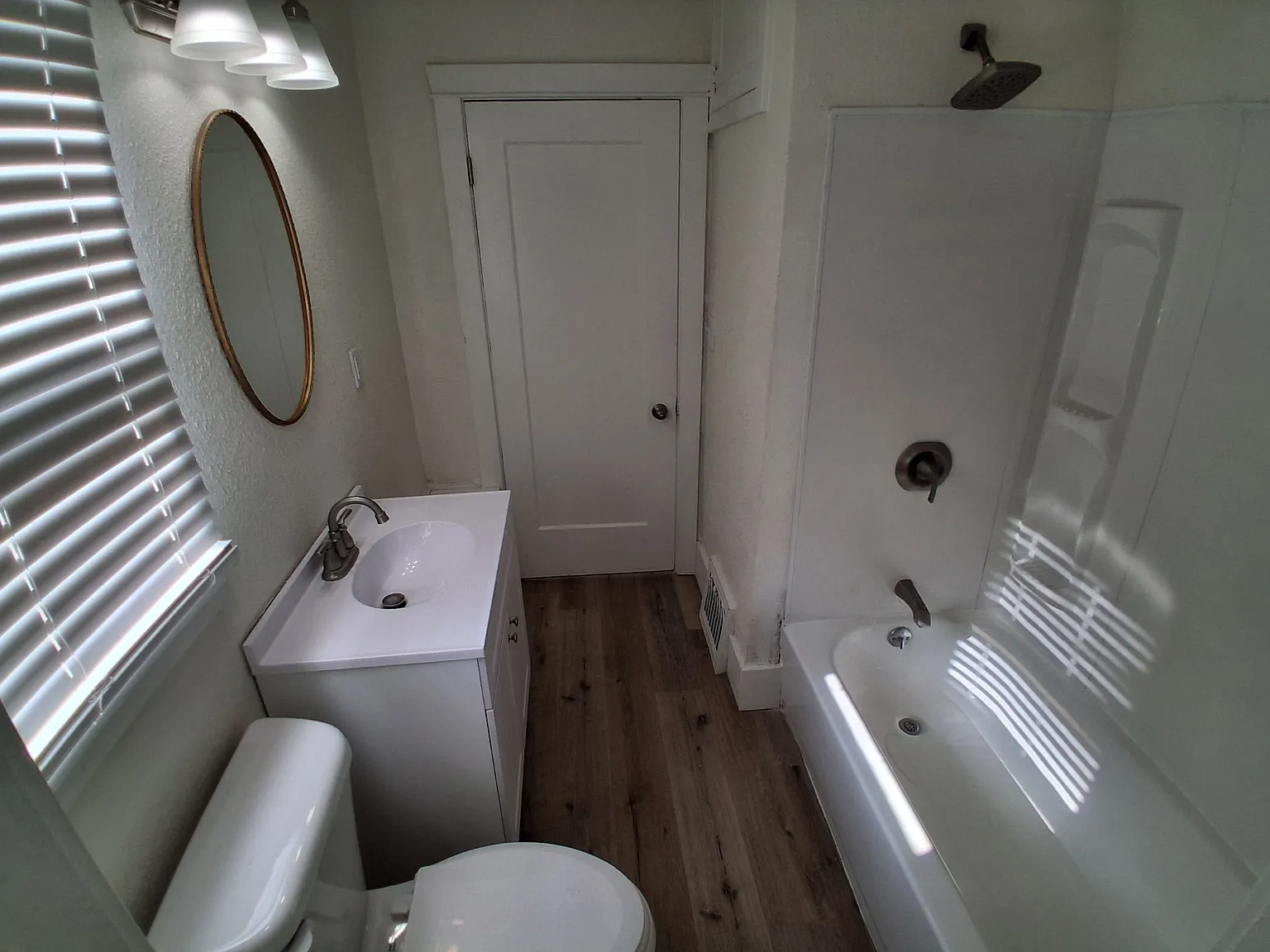 2 bed, 1200 sqft, $1,375 — Photo 4