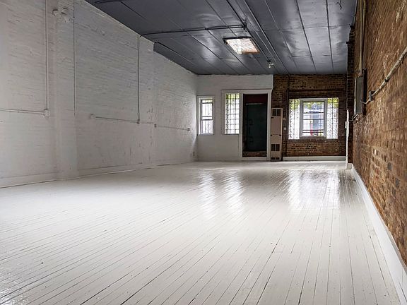 3rd image of 990 Bedford Ave APT 2