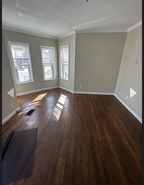 1 bed, 750 sqft, $2,100 — Photo 4