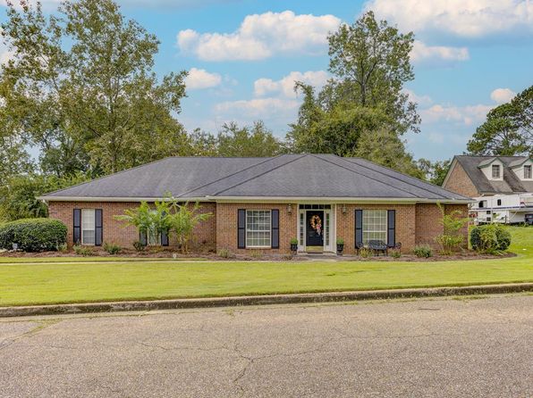 420 Evans St, Vicksburg, MS 39180