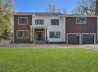 139 E Cedar St, Livingston, NJ 07039