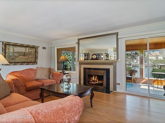 3rd image of 631 N Haddow Ave