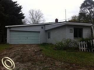 1st image of 1635 Lakeview Dr