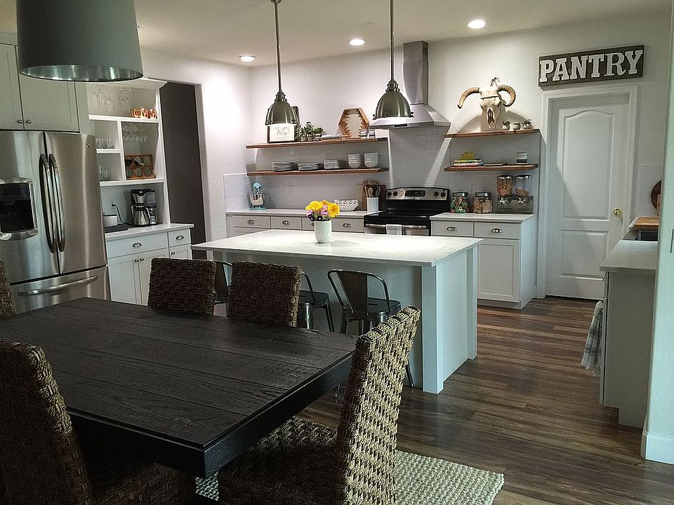 1st image of 8992 W Runion Dr