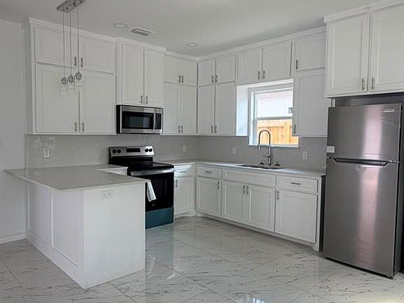 3rd image of 11312 N 25th Ave