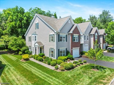 208 Springhouse Dr, Whitehouse Station, NJ, 08889