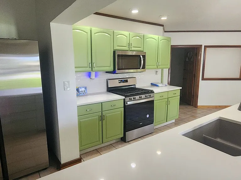 485 N Shore Dr — Photo 14
