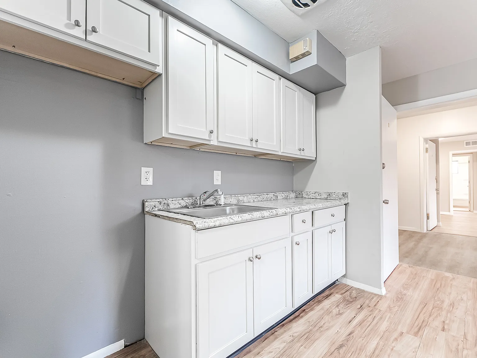 1 bed, 650 sqft, $950 — Photo 4