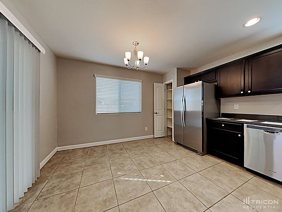 4th image of 28621 N Moonstone Way