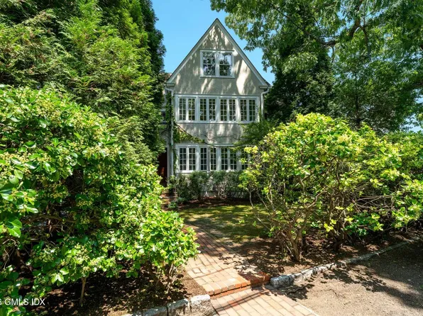 65 Orchard Pl #2, Greenwich, CT 06830