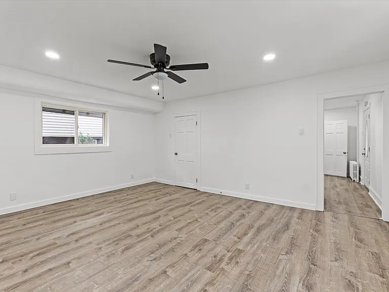 402 River St — Photo 15