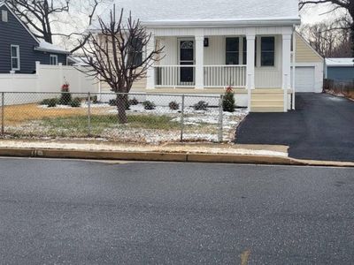 910 Renfrew St, Baltimore, MD, 21221
