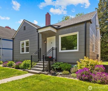 8111 10th Avenue S, Seattle, WA, 98108