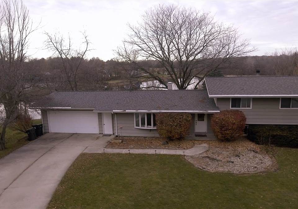1st image of 818 Juanita Ave
