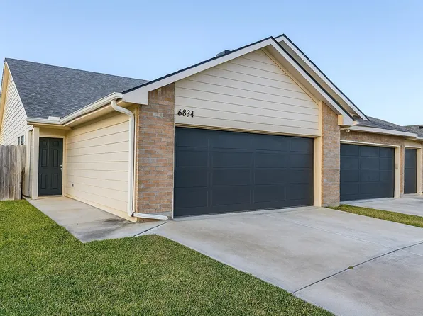 6832-6834 W White Pine St, Wichita, KS 67205