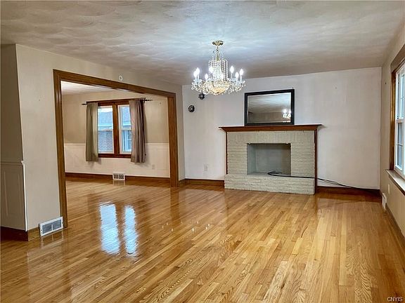 4th image of 108 Smith St