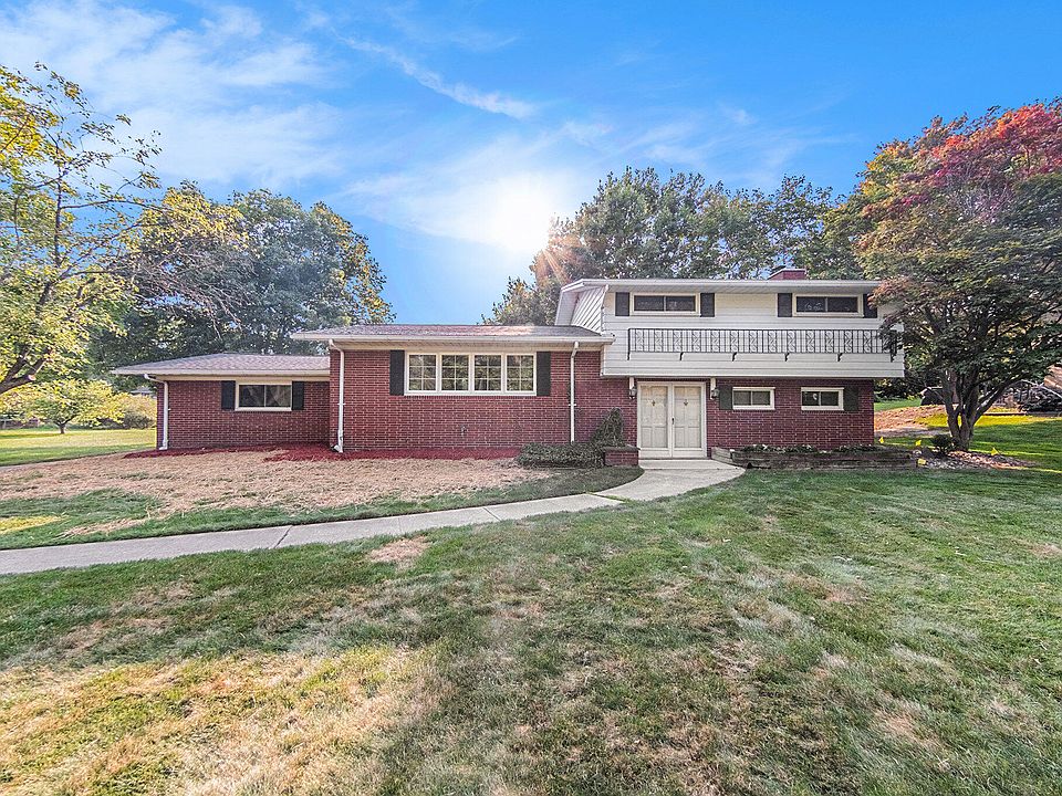 1st image of 45270 Harmony Ln