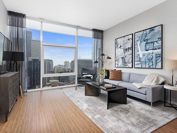 5th image of 240 E Illinois St APT 807