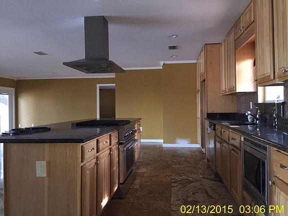 3rd image of 281 Briarwood Cir NW