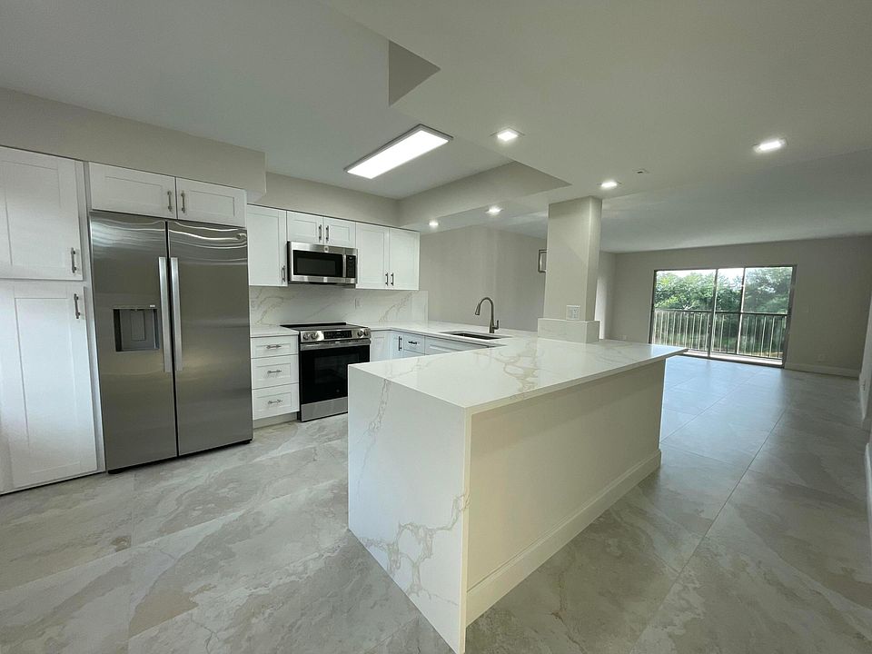 1st image of 7321 Amberly Lane #302
