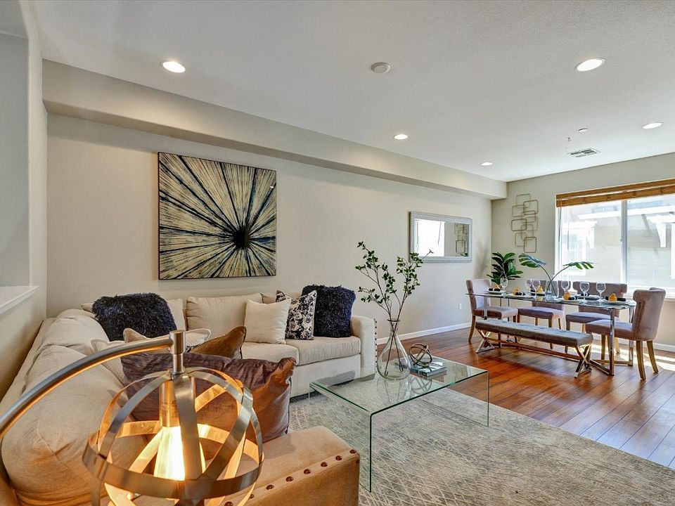1st image of 155 Sapphire Ln