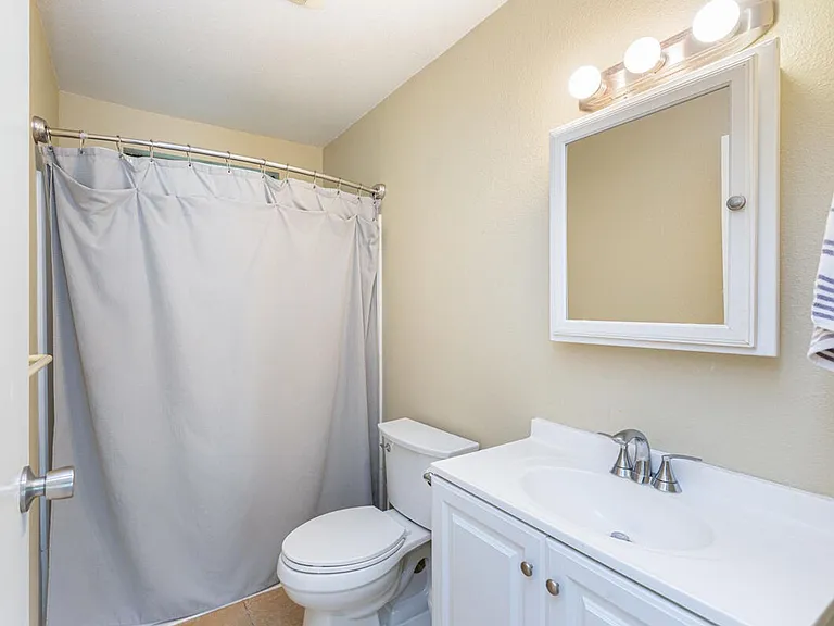 5806 Koali St — Photo 10