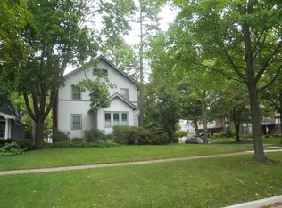 700 Laurel Ave, Wilmette, IL