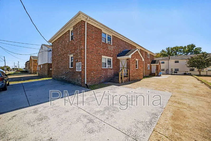 2 bed, 1.0 bath, 800 sqft, $1,100 — Photo 1