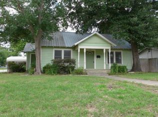 503 Scarbrough St, Rockdale, TX 76567