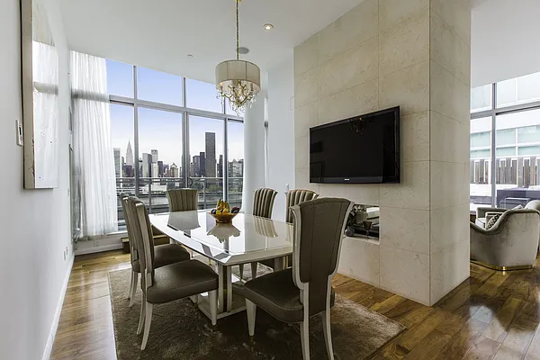 Sold by Compass | media 3