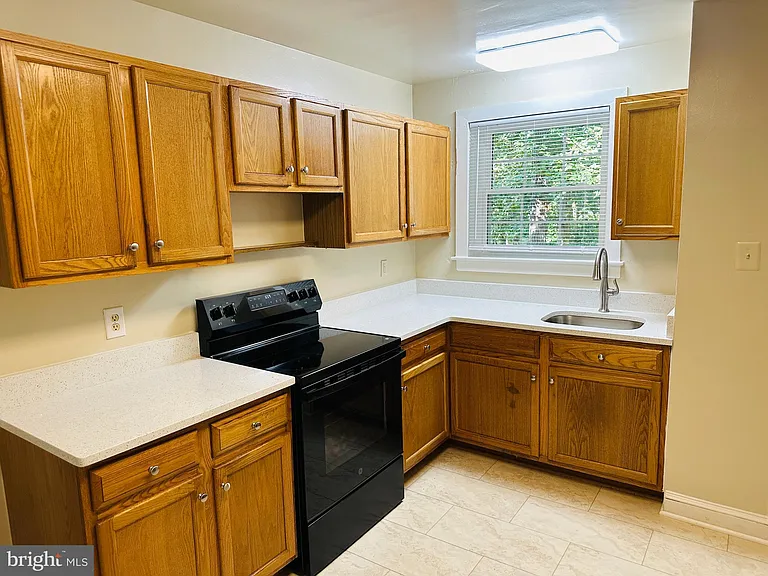 21120 Martinsburg Rd — Photo 10