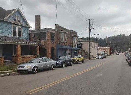 2nd image of 716 5th St