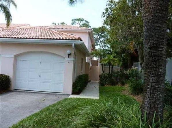 316 Woodshire Ln #1, Naples, FL 34105